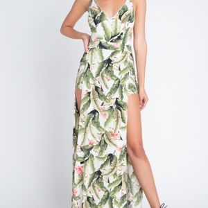 🆕 Dreamy Tropical Romper! 🆕